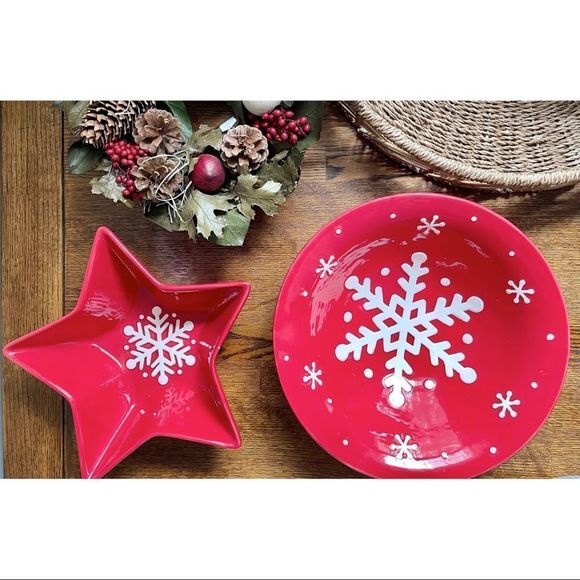 Holiday Christmas Snowflake Serving Party Bowls - Picture 1 of 5